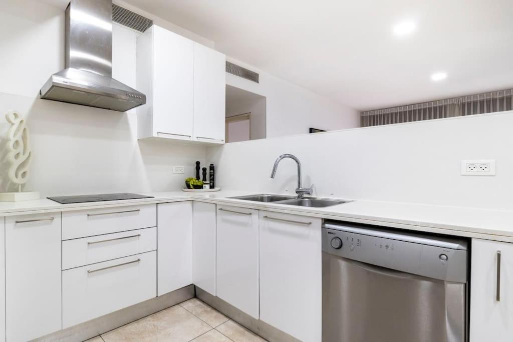 Luxury 3 Bedroom Apt, Harav Kook7 Jerozolima Zewnętrze zdjęcie