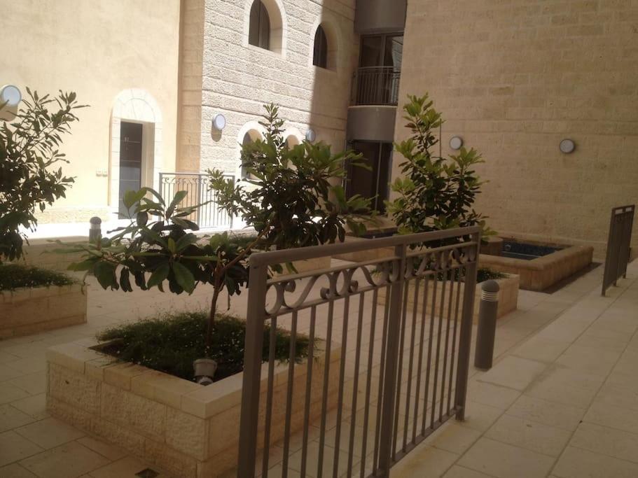 Luxury 3 Bedroom Apt, Harav Kook7 Jerozolima Zewnętrze zdjęcie